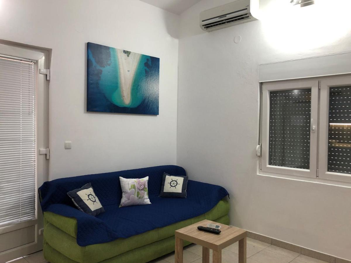 Apartamento Apartman Luka Vir Exterior foto