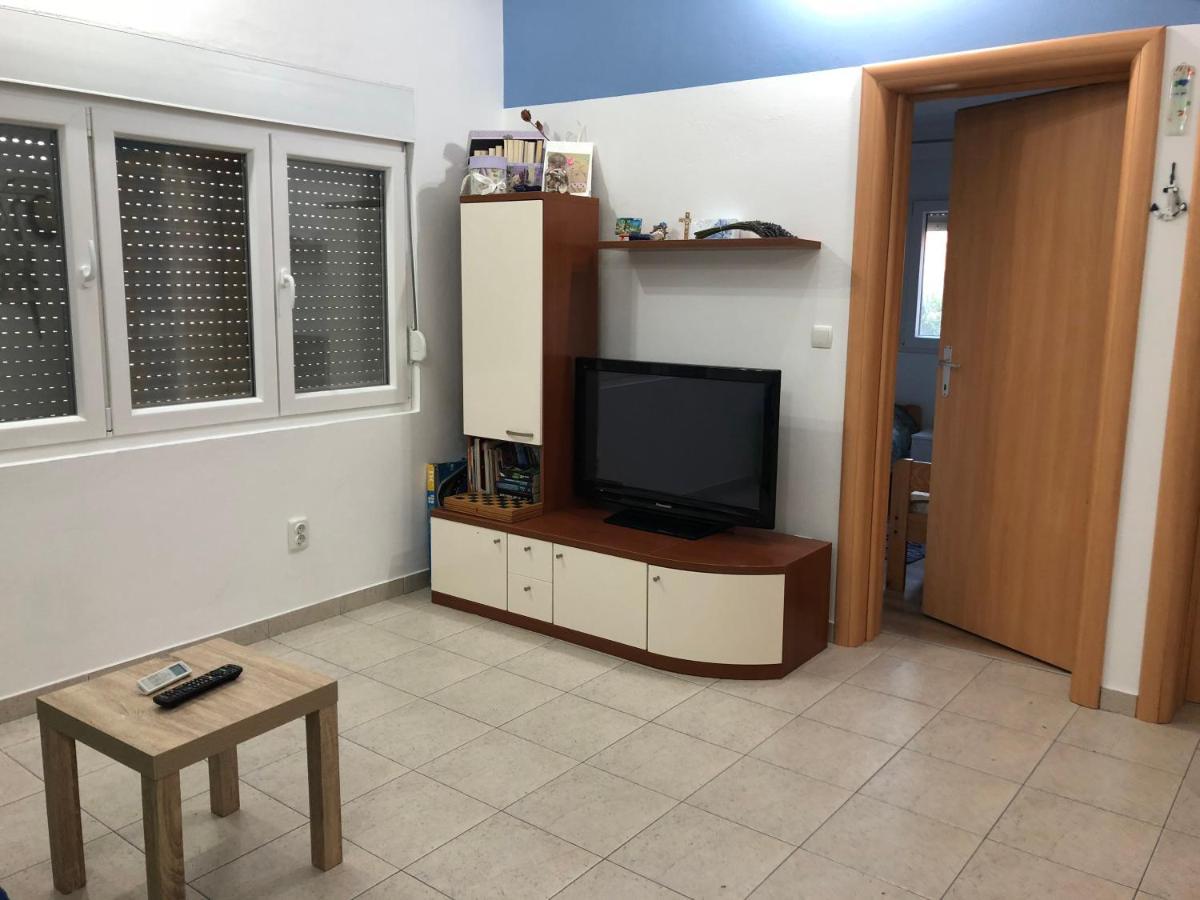 Apartamento Apartman Luka Vir Exterior foto