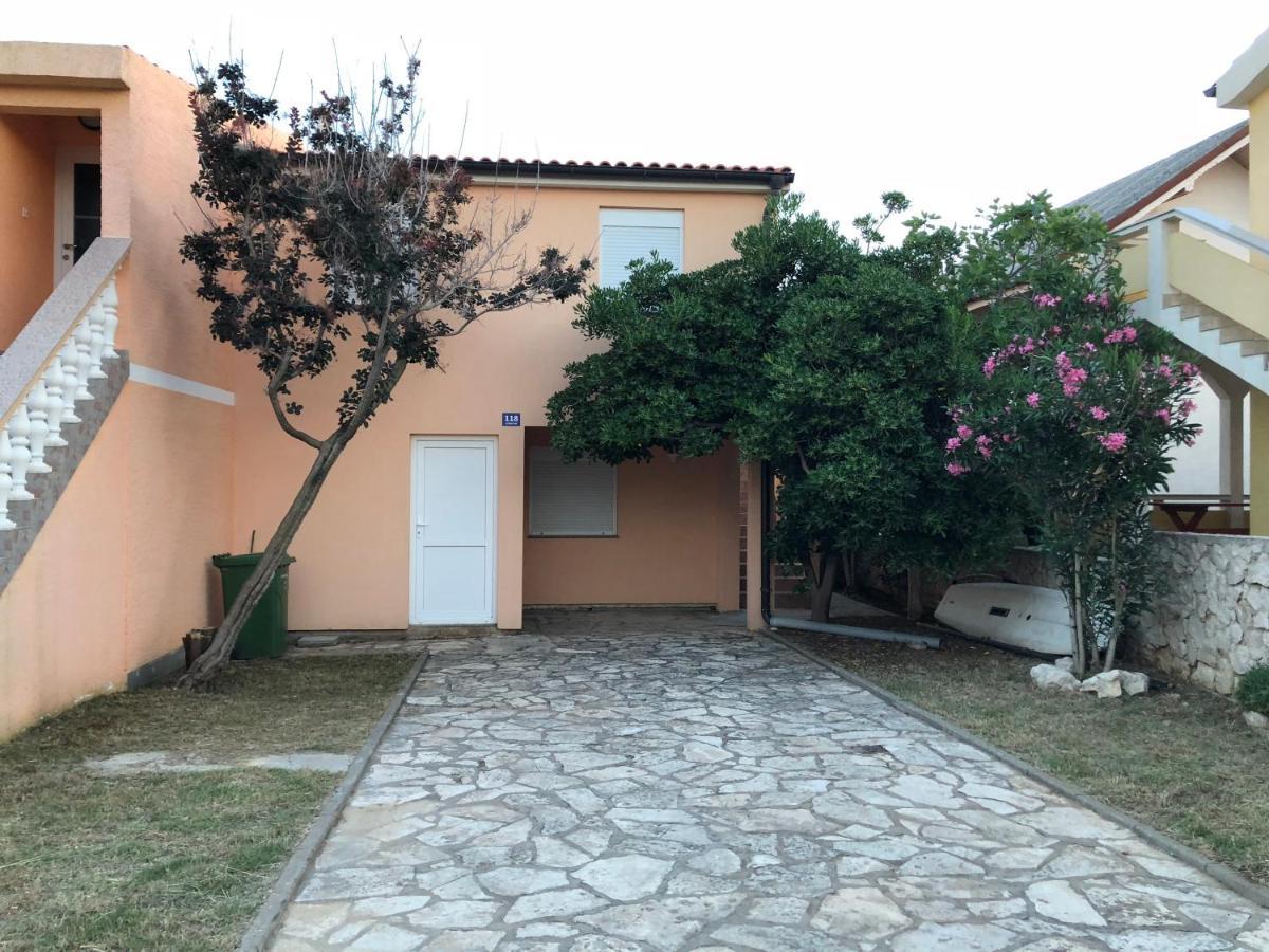 Apartamento Apartman Luka Vir Exterior foto