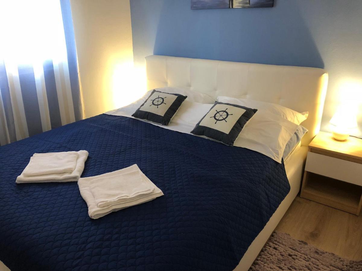 Apartamento Apartman Luka Vir Exterior foto